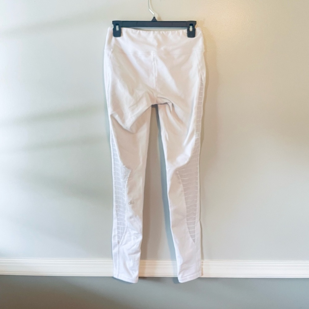 Alo Yoga Luminous Leggings - Picture 5 of 6